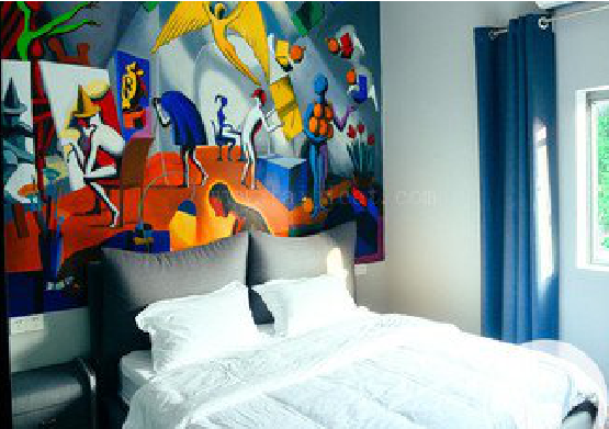 建始对于酒店的墙体彩绘而言更注重哪些方面？